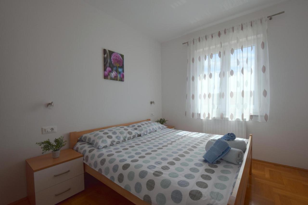 Apartment Baran Čižići Buitenkant foto